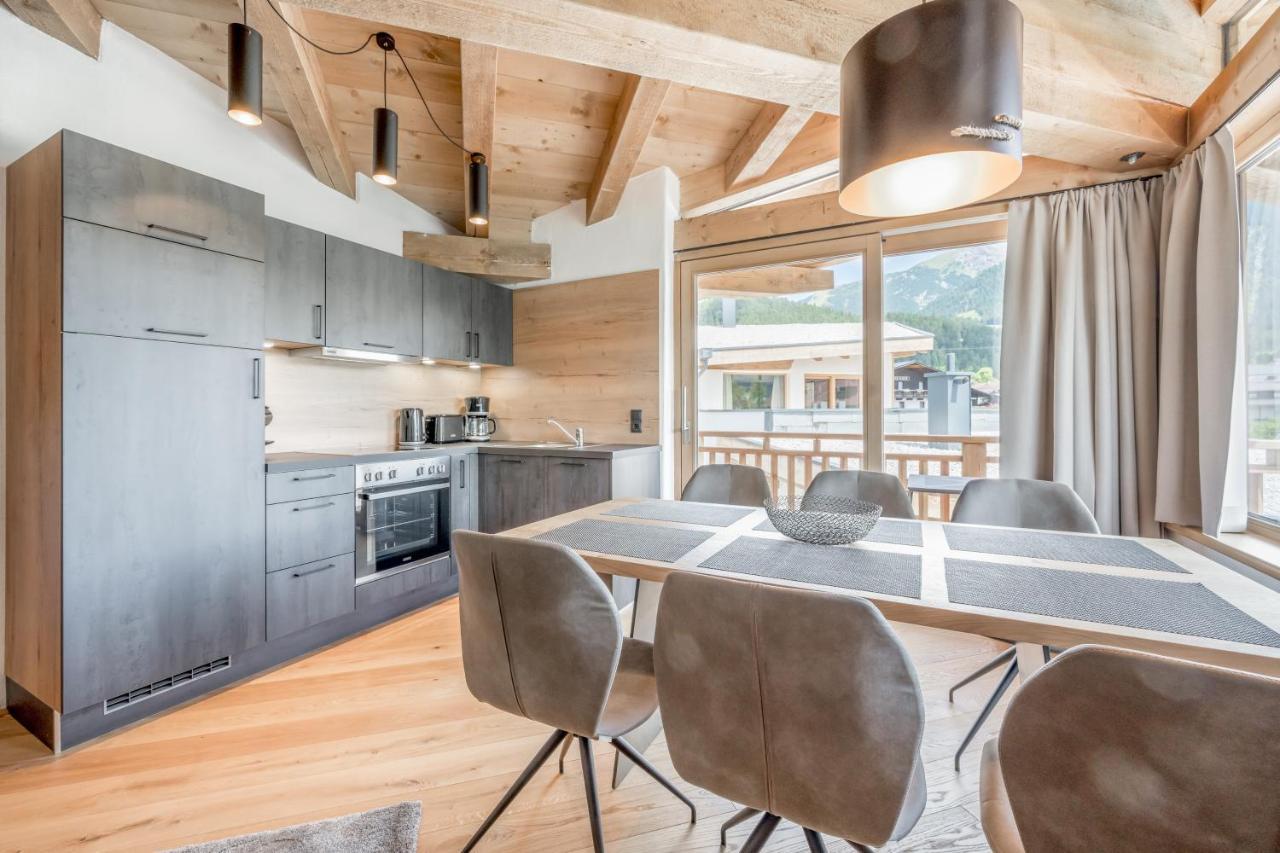 Three-Bedroom Apartment,1011346960:JPEG