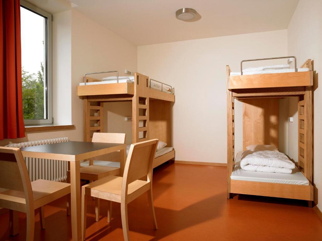 Single Bed Male Dormitory Room,10318336:JPEG