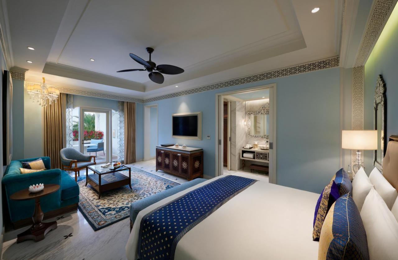 Grand Villa Terrace Family Room,1600610709:JPEG