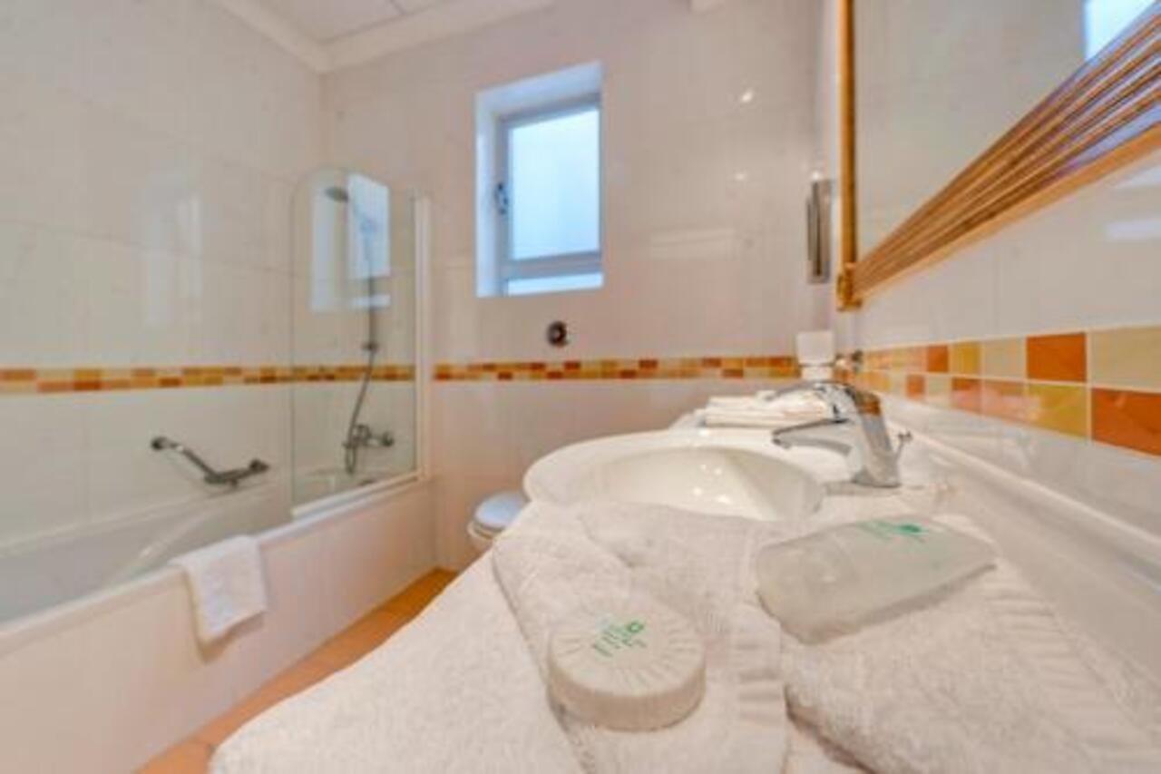 Quadruple Room Sea View,1435908244:JPEG
