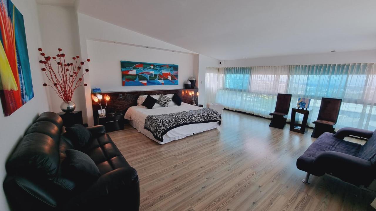 Deluxe King Suite,1162410777:JPEG