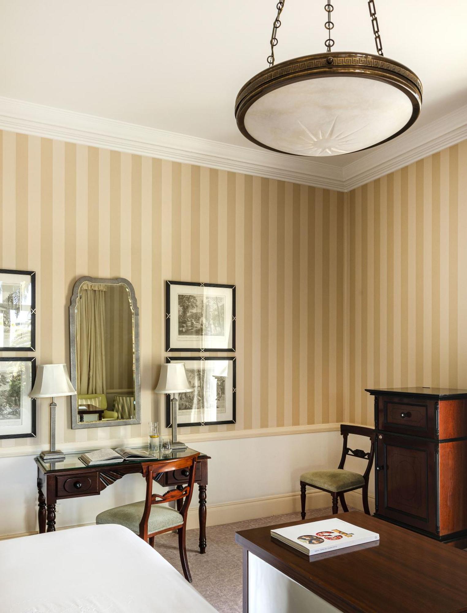 Deluxe Junior Suite