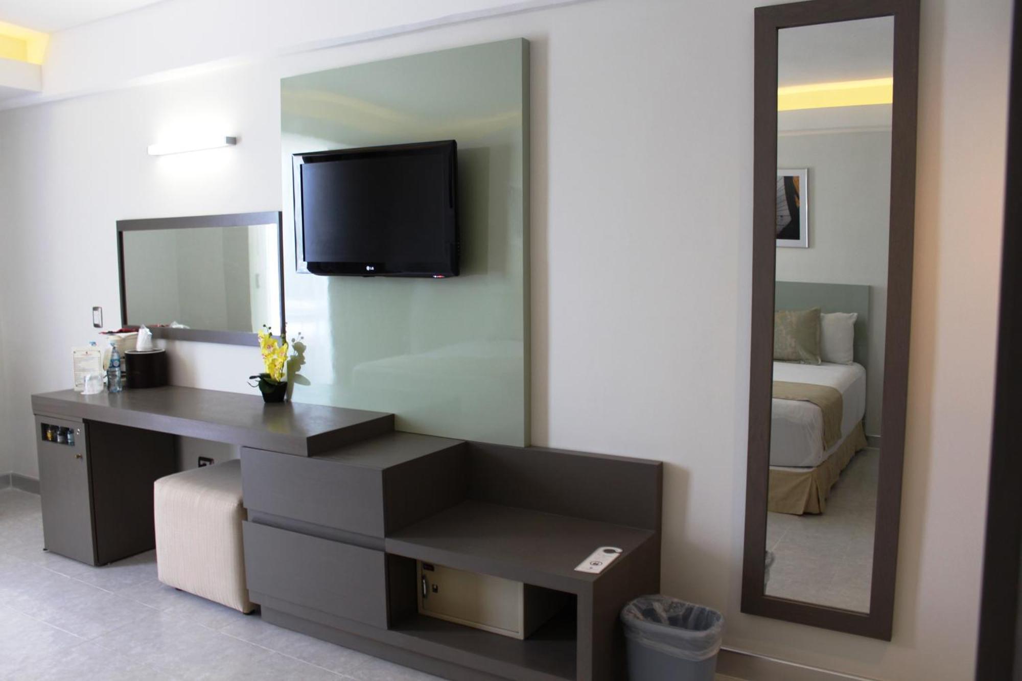 Executive Double Room,1583113639:JPEG