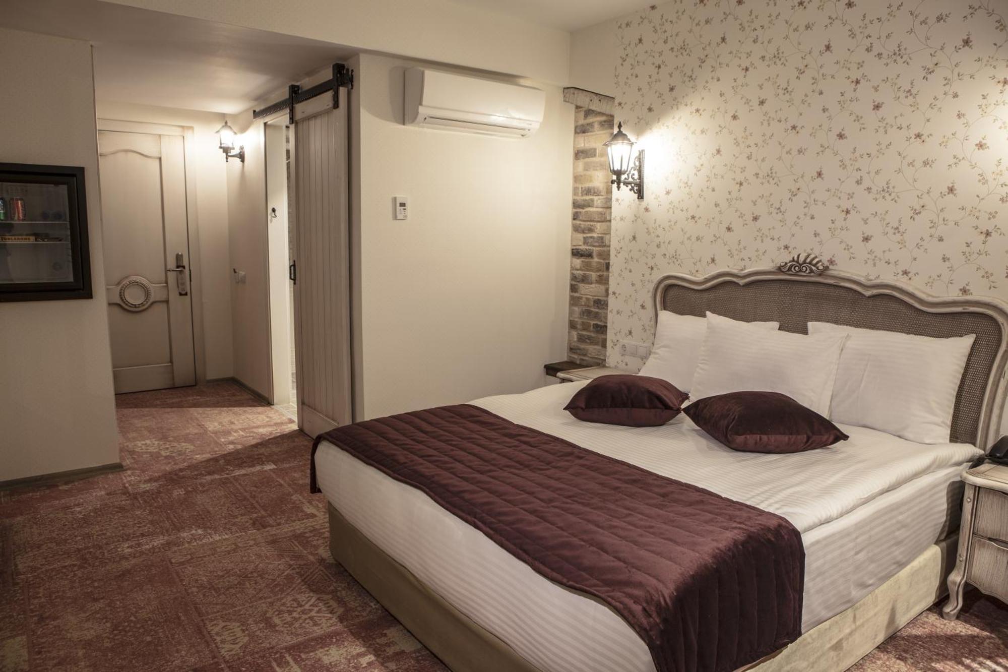 Deluxe Room,1209955126:JPEG