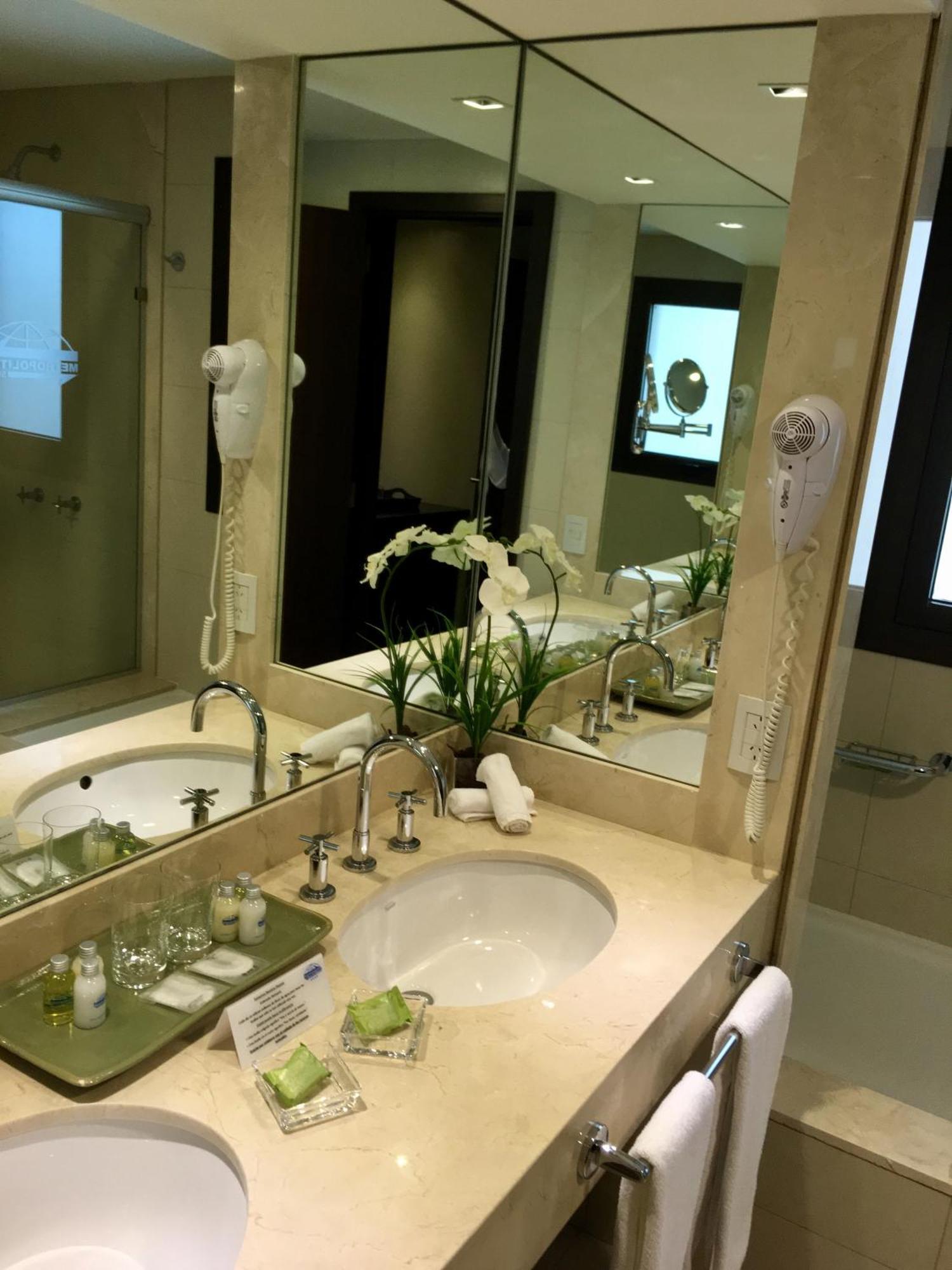 Master Suite,1589597595:JPEG