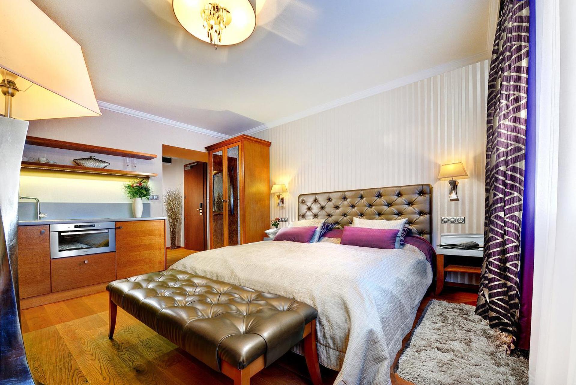 Modern Double Room,1212462667:JPEG
