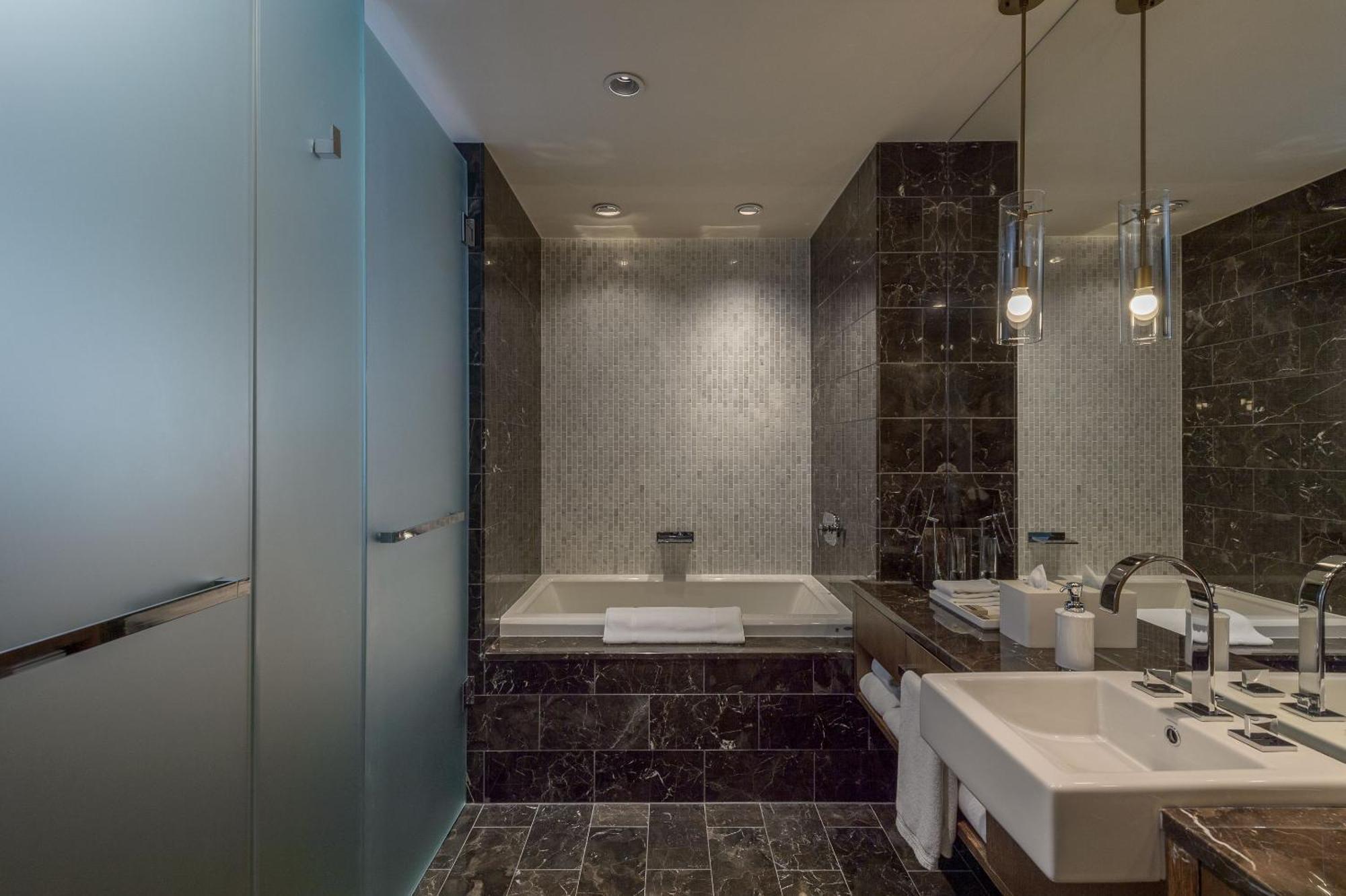 One-Bedroom Suite