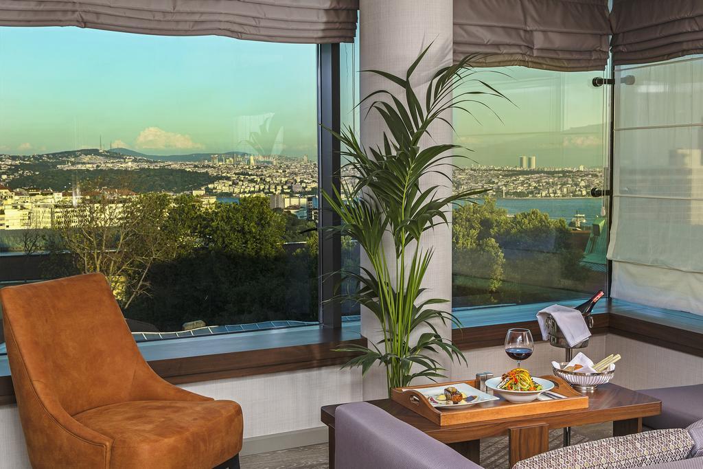 Luxury Corner Room,496167084:JPEG
