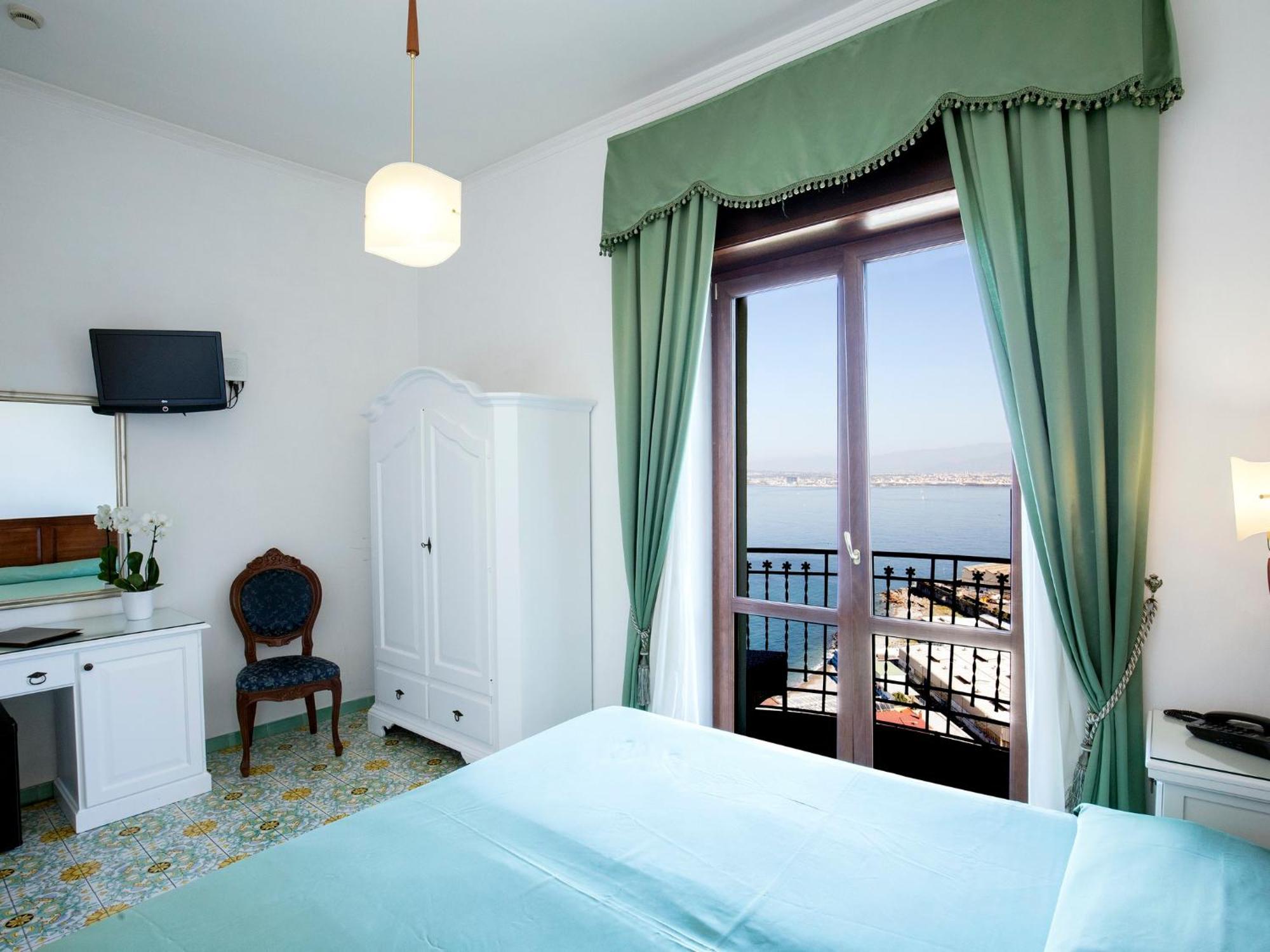 Deluxe Double Room Balcony Sea View
