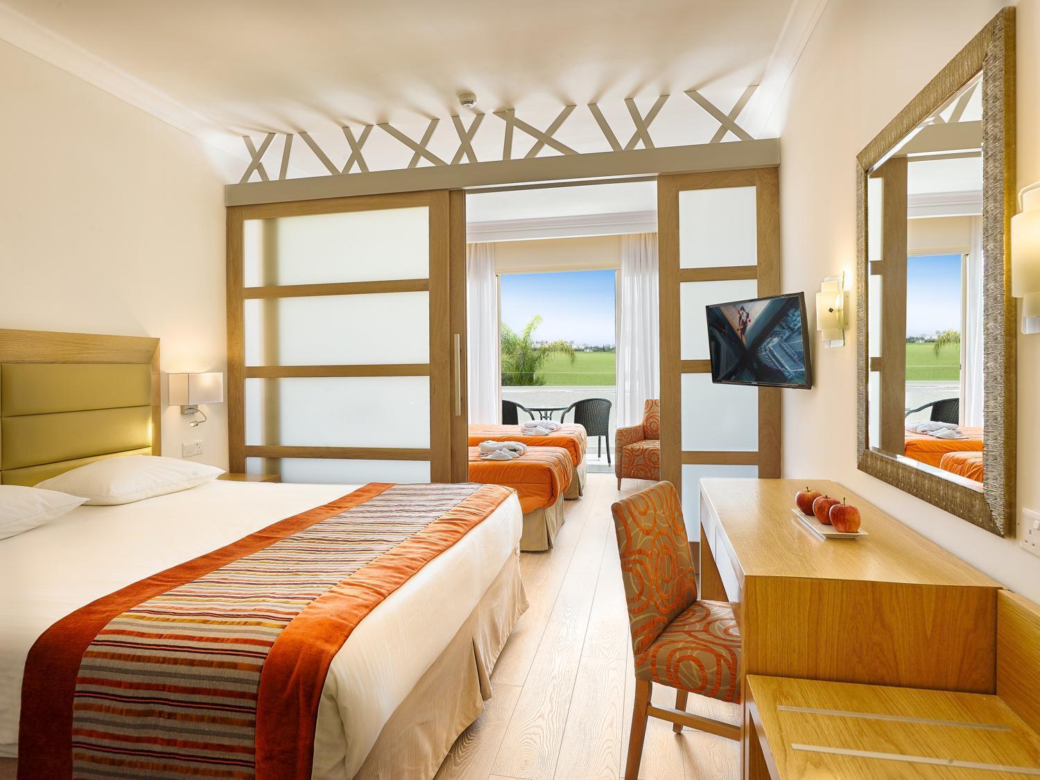 Family Junior Suite Pool & Garden View