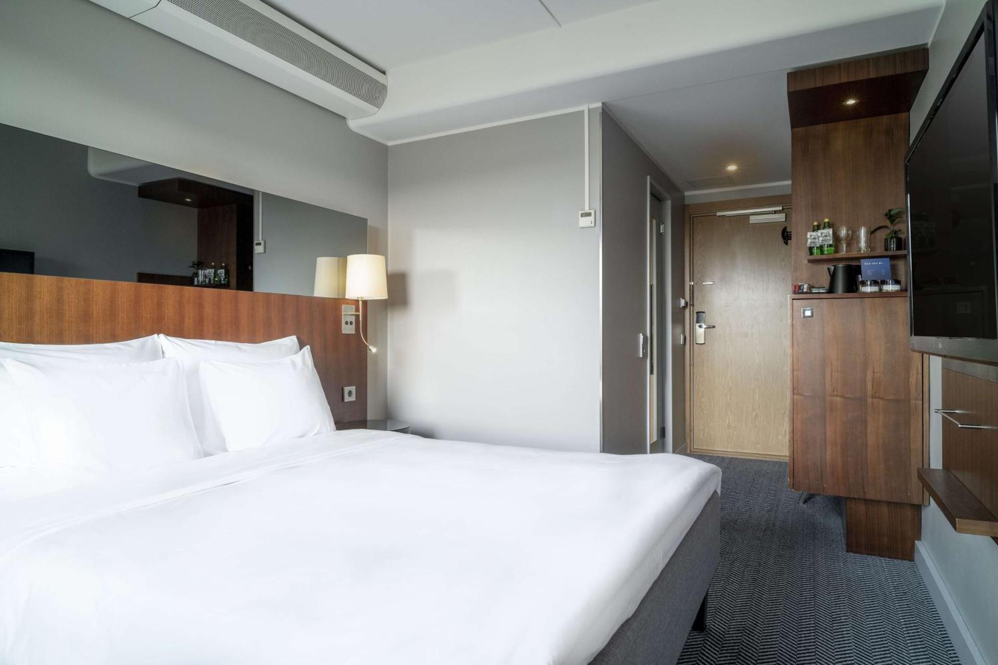 Standard Room,1656177736:JPEG