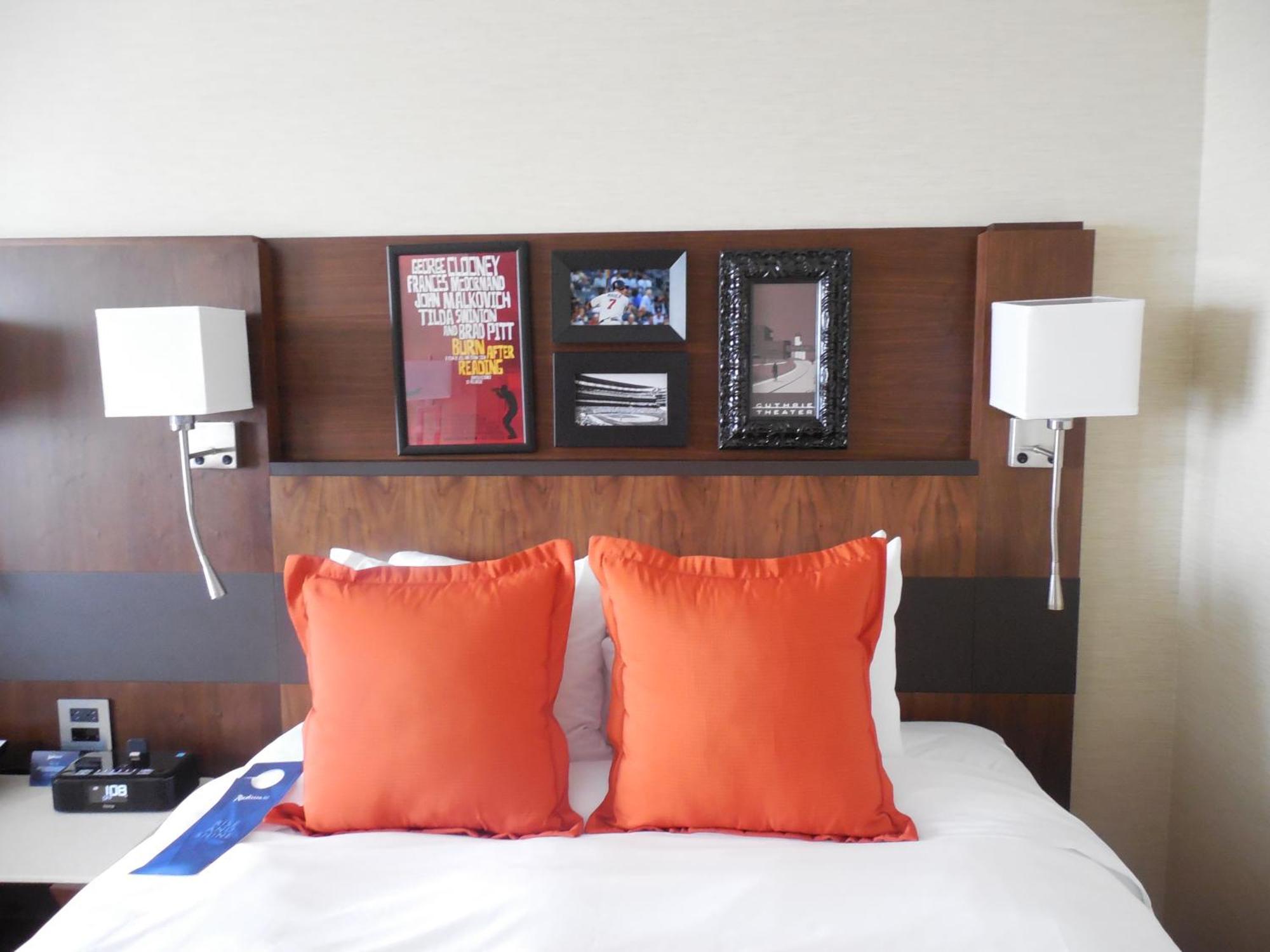 Queen Room Two Queen Beds City or Valley View Non Smoking,698501130:JPEG