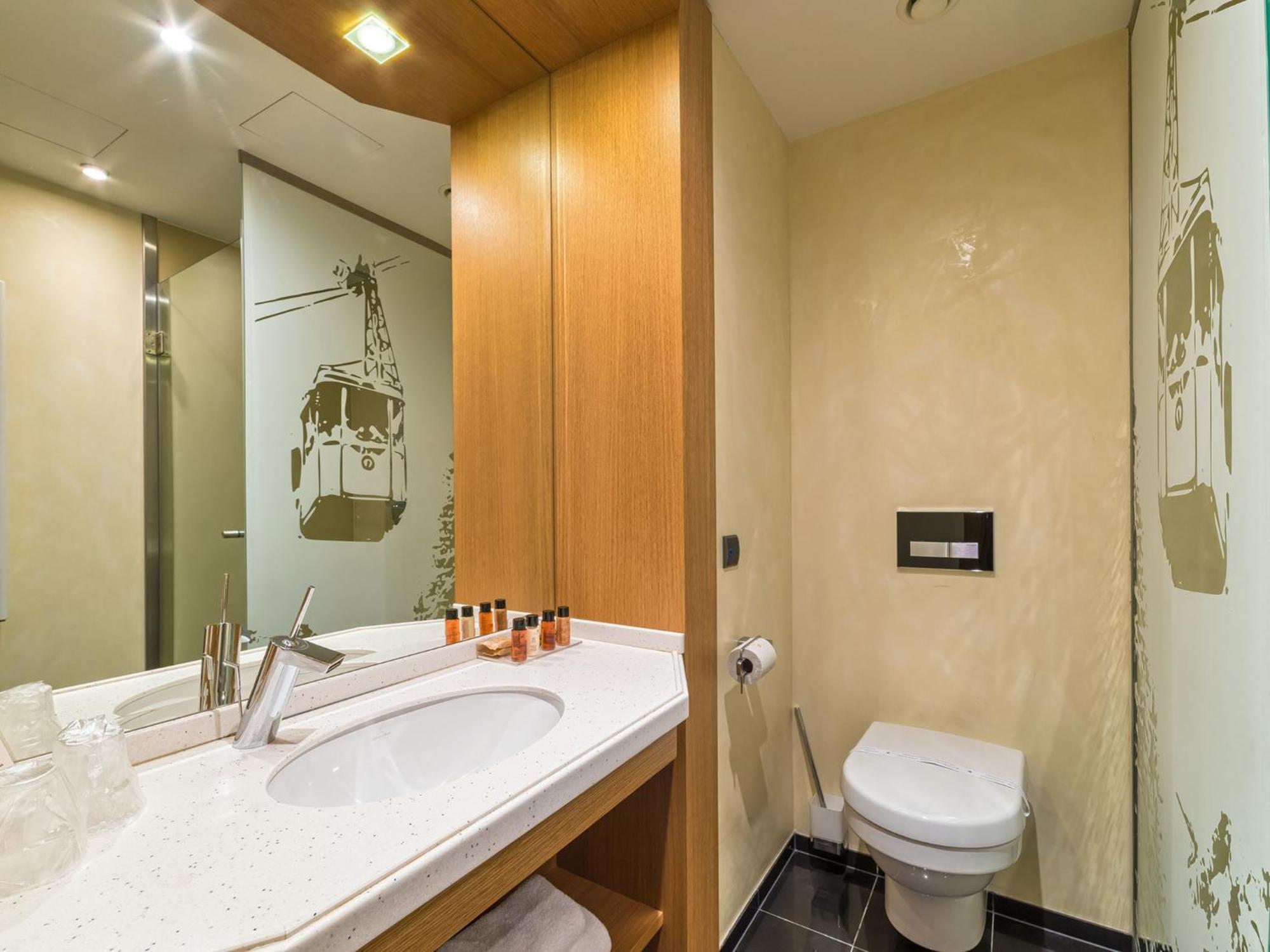 Superior Double or Twin Room,753236318:JPEG