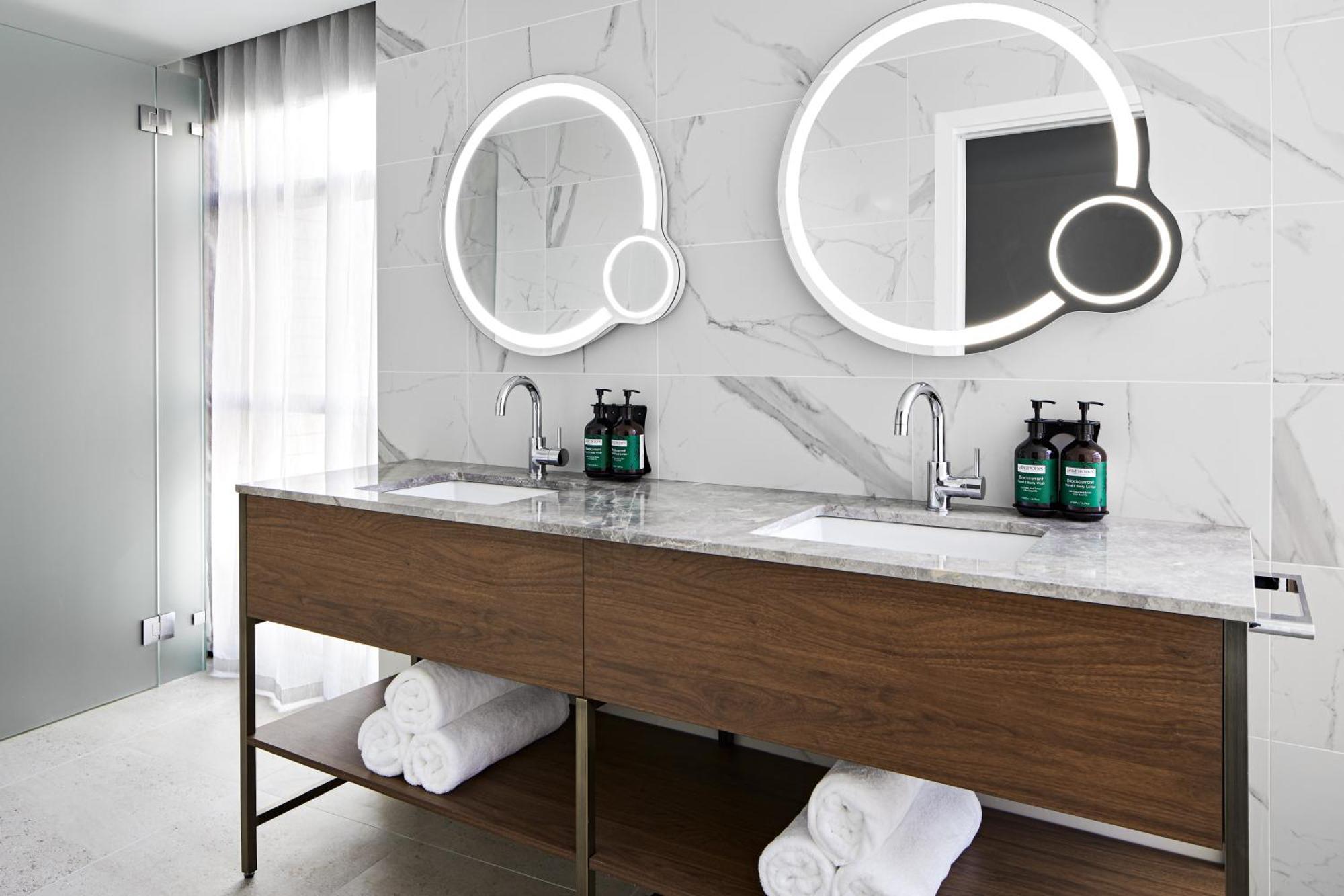 Junior Suite,1284184066:JPEG