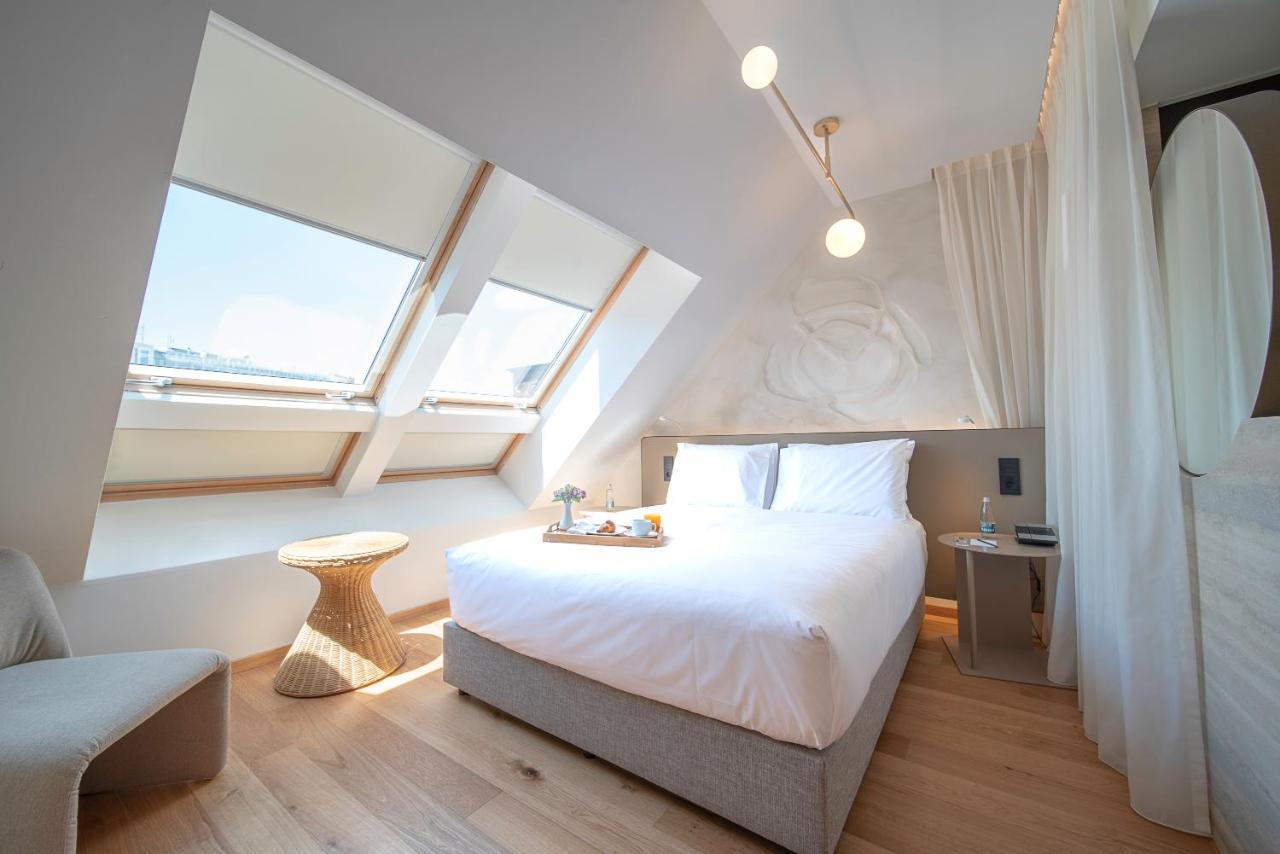 Premium Suite,1295421226:JPEG