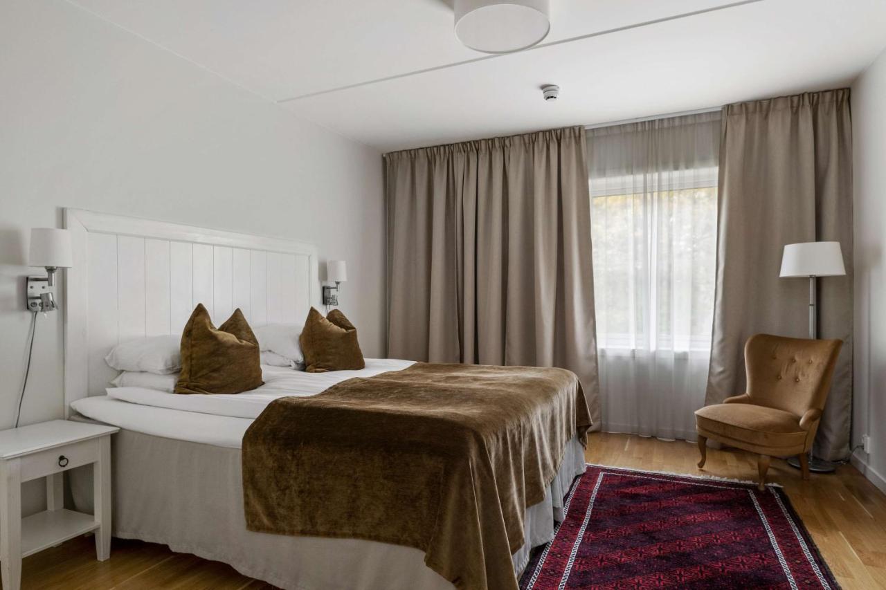 Superior King Room,1306589674:JPEG