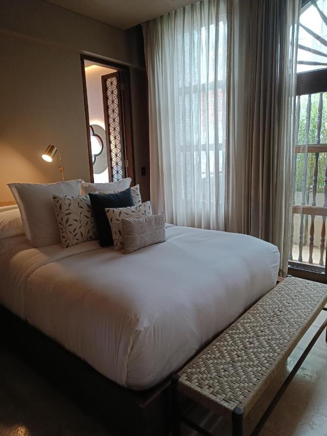 Deluxe Room,1318599352:JPEG