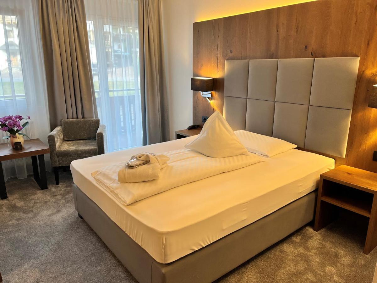 Single Room Balcony,1319646484:JPEG