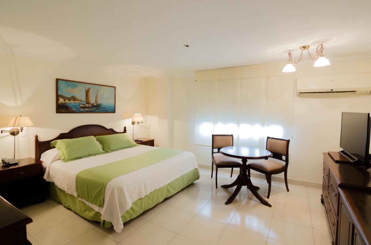 Executive Suite,1322995837:JPEG