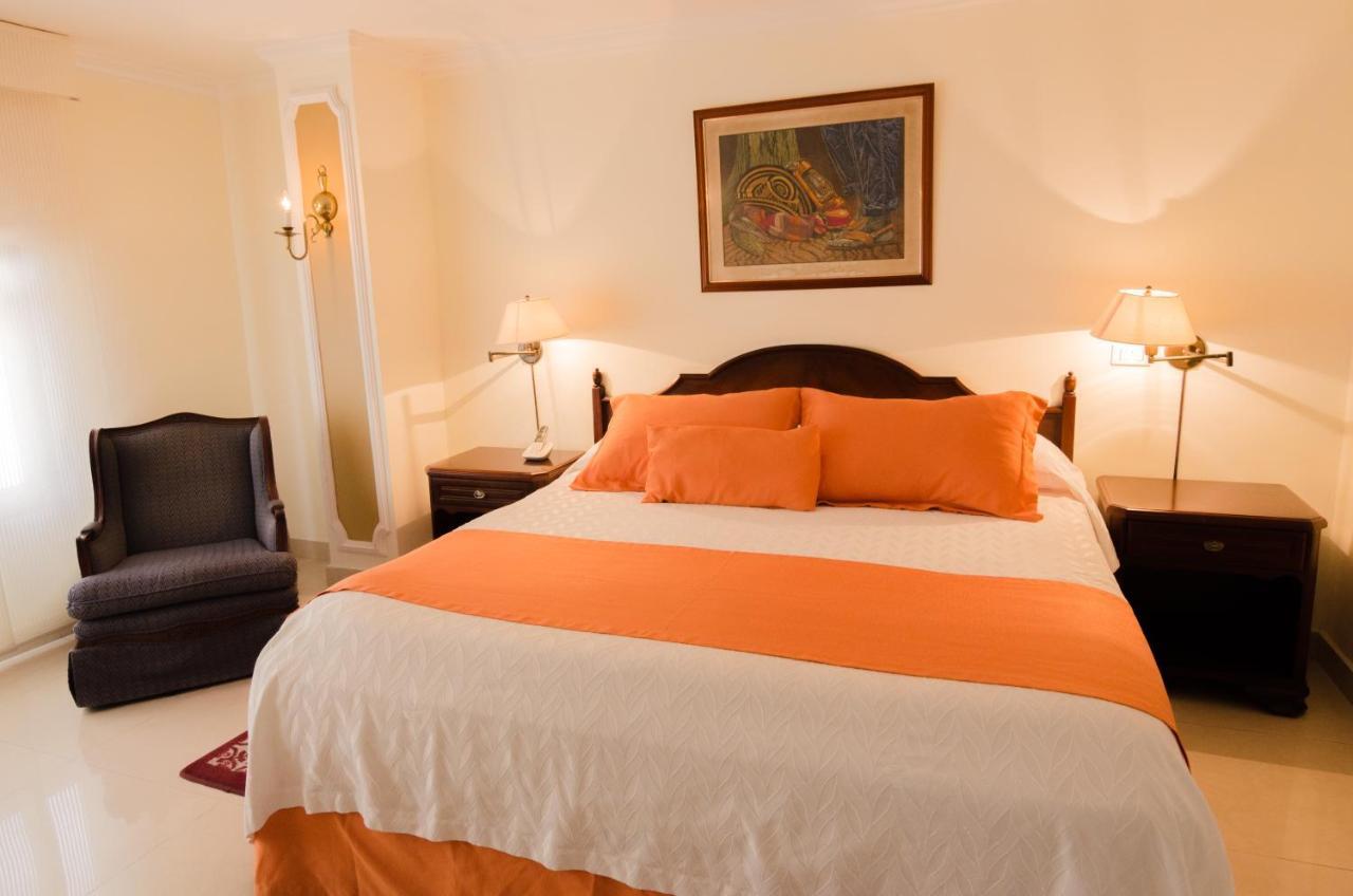 Junior Suite,1322995339:JPEG