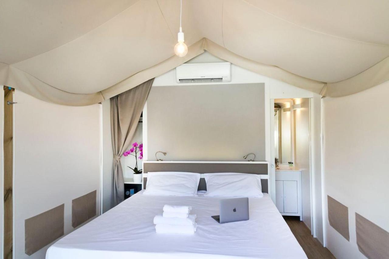 Tent,1373455154:JPEG