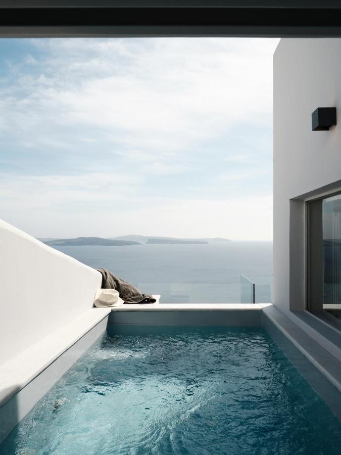 Deluxe Suite Outdoor Hot Tub Sea View