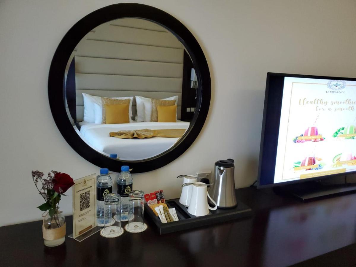 Deluxe Kamer met Kingsize Bed en Uitzicht op Zee