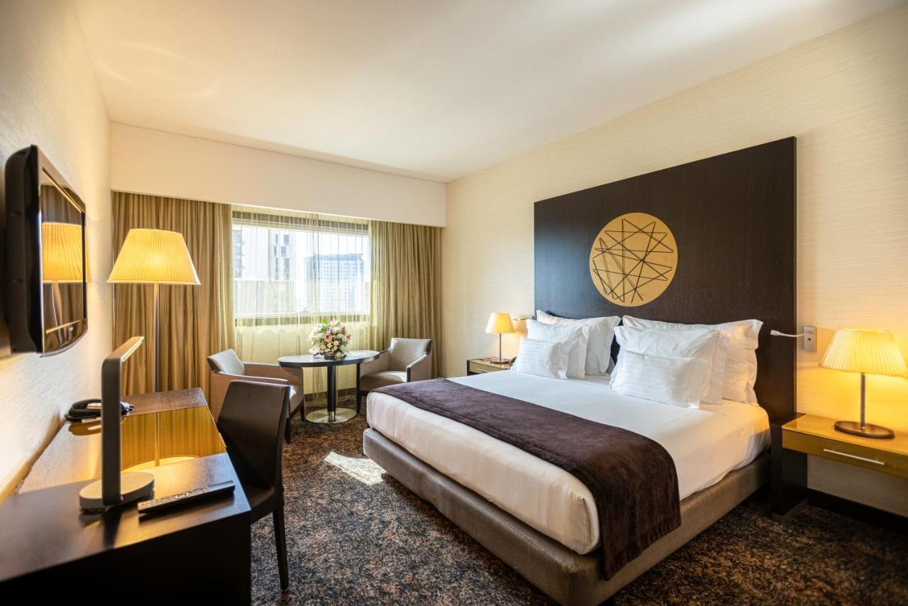 Premier Two-Bedroom Suite,1588345114:JPEG