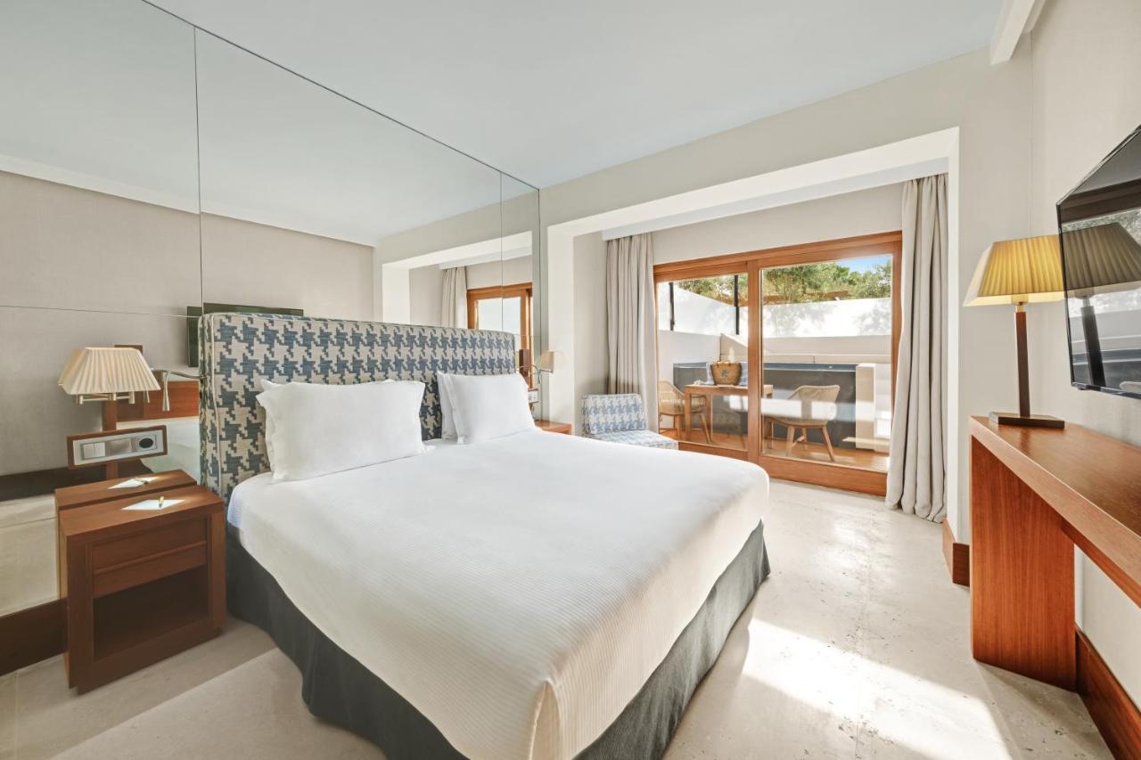 Deluxe Double Room Pool,799233909:JPEG