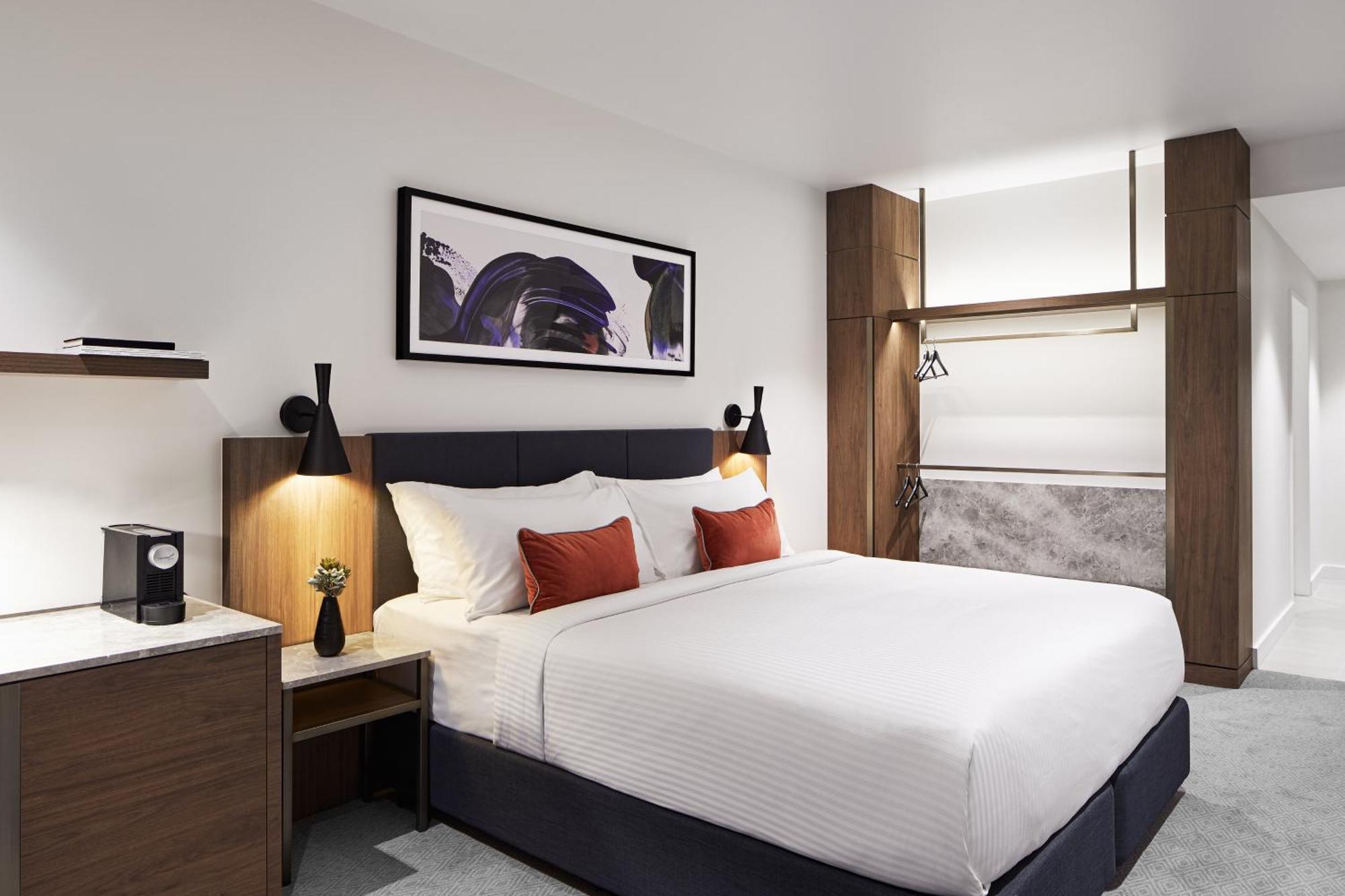 Standard King Room Disability Access