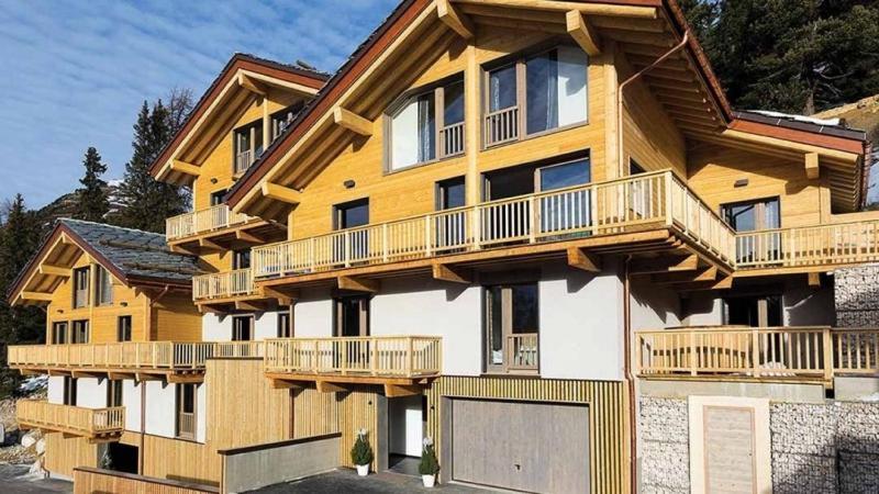 Superior Chalet,1480045700:JPEG