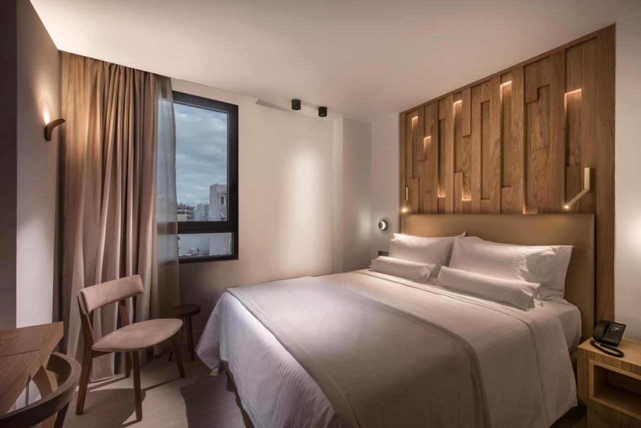 Deluxe Room,1480278068:JPEG
