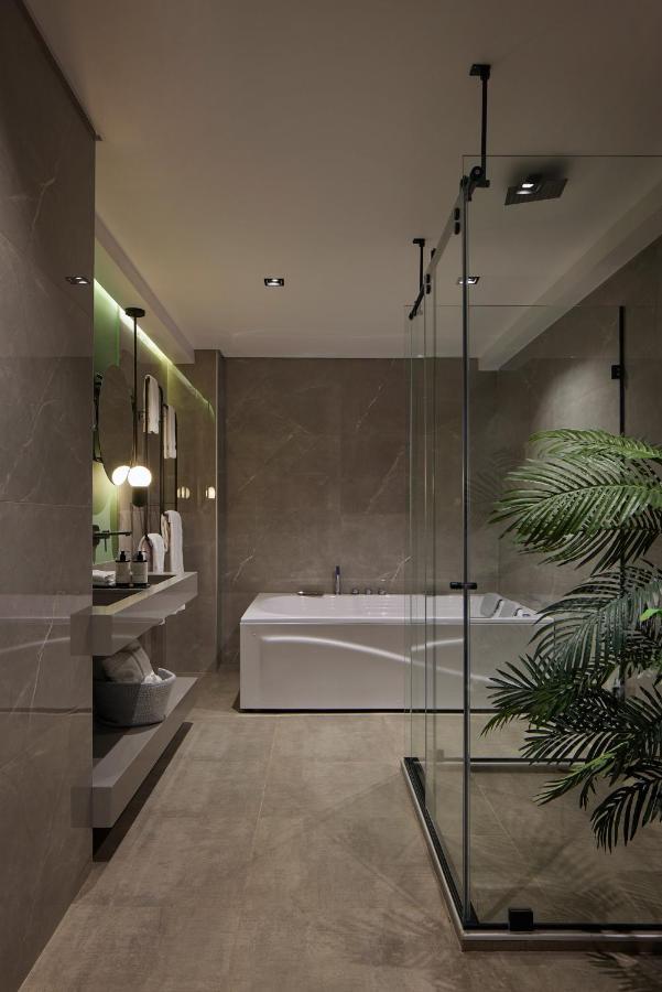Deluxe Studio,1488026089:JPEG