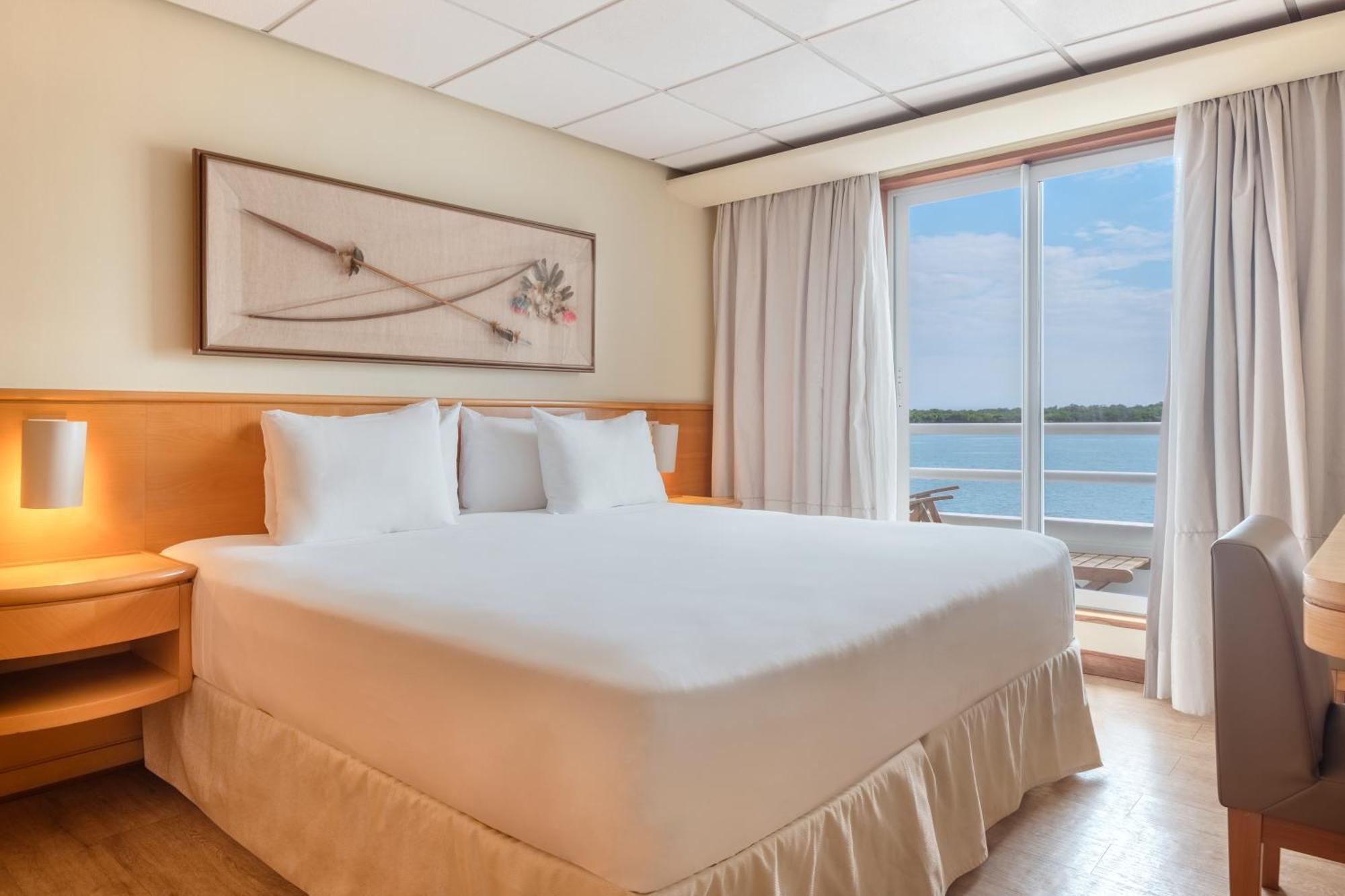 Double Room,1295813212:JPEG