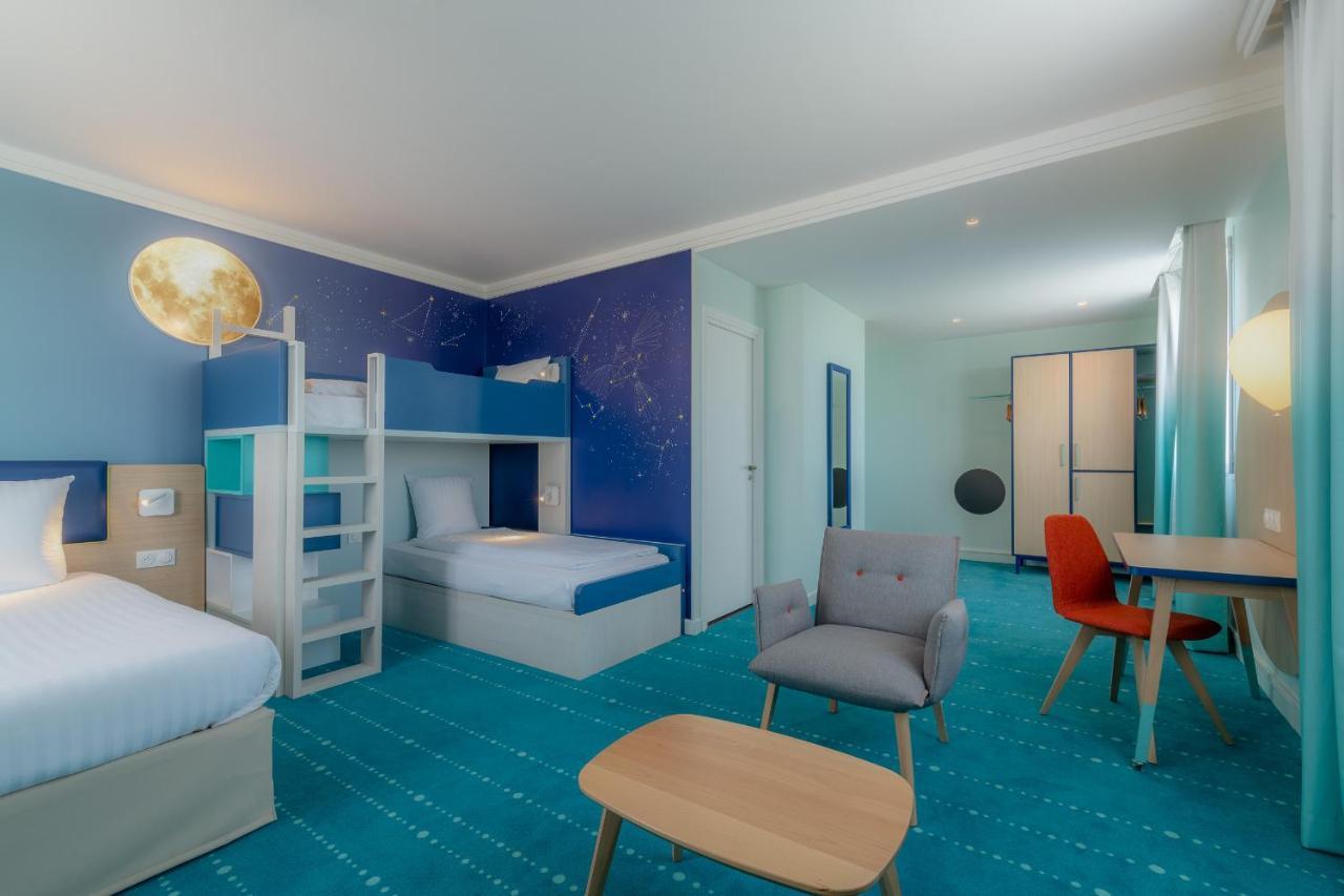 Family Suite Up to 6,1498496083:JPEG