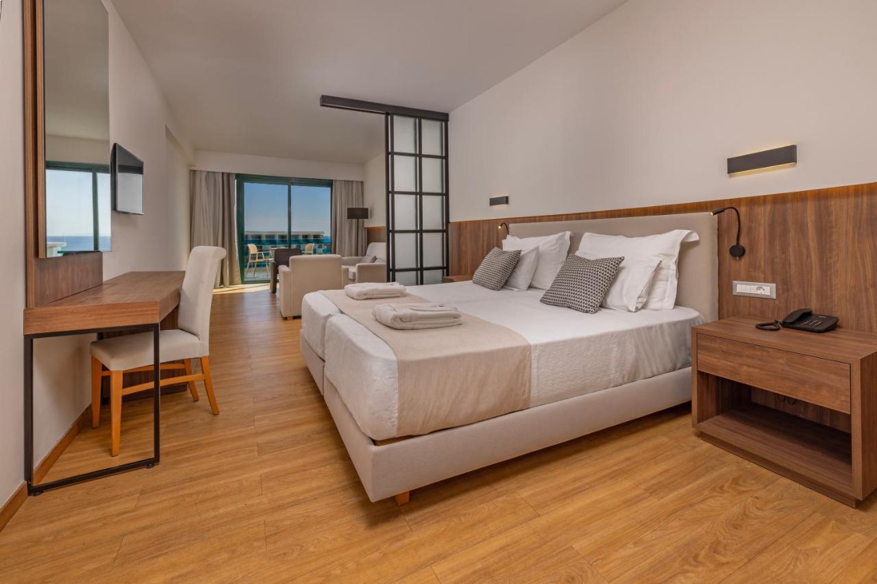 Junior Suite Balcony,1498553923:JPEG