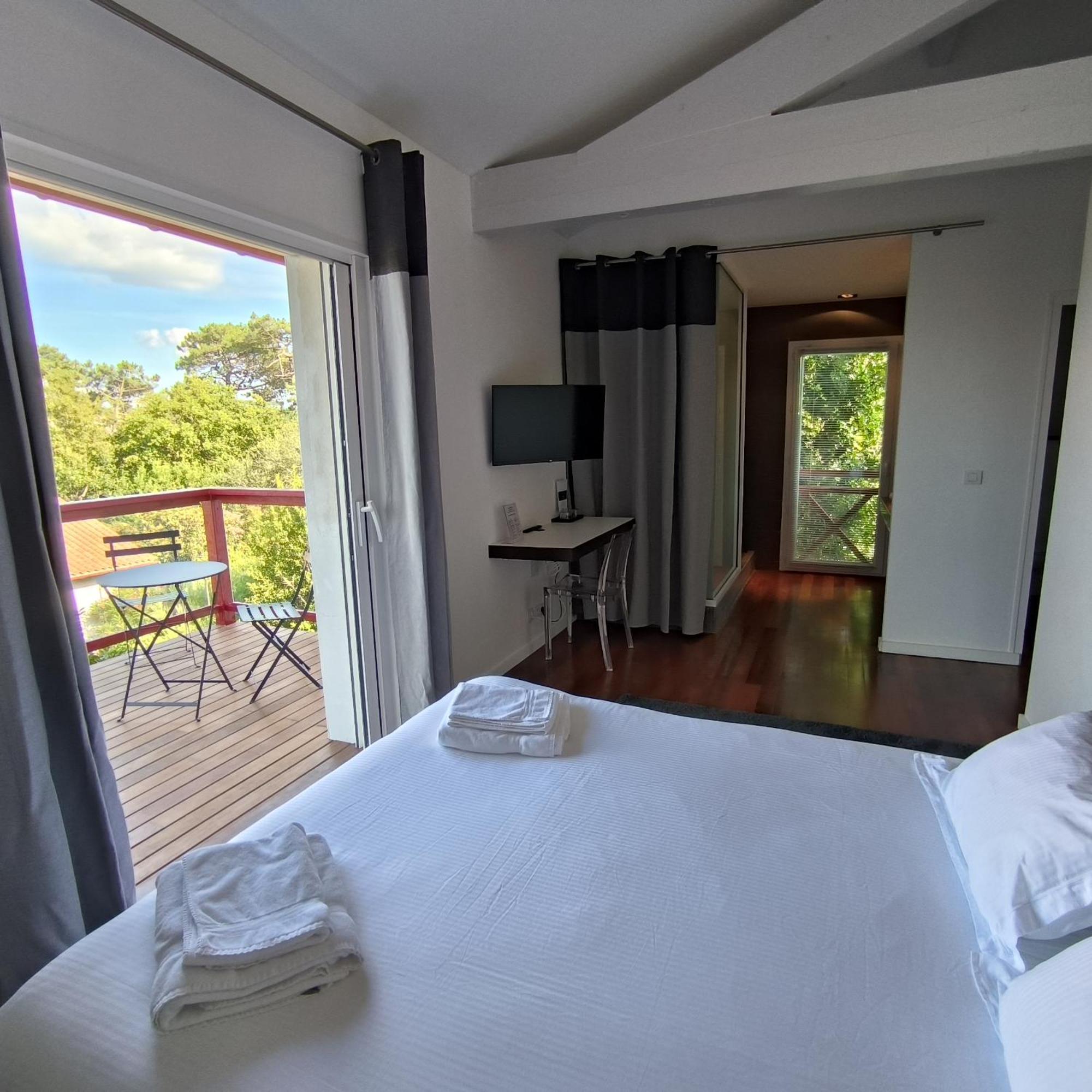 Sunset Room with Balcony - Ocean View