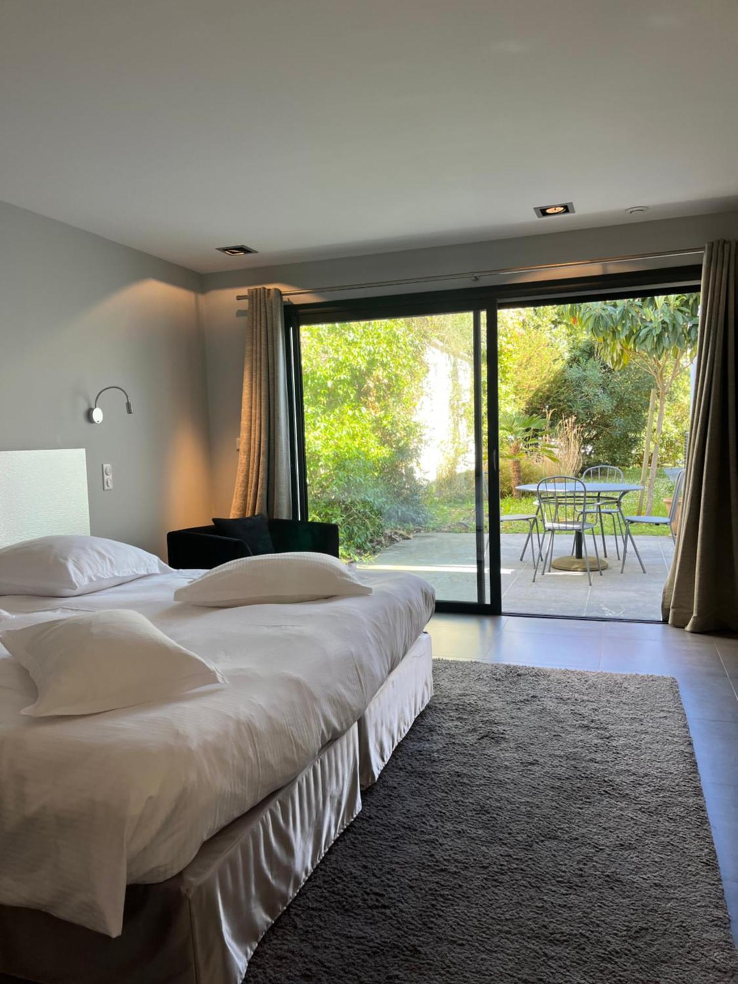 Malibu Room with Terrace