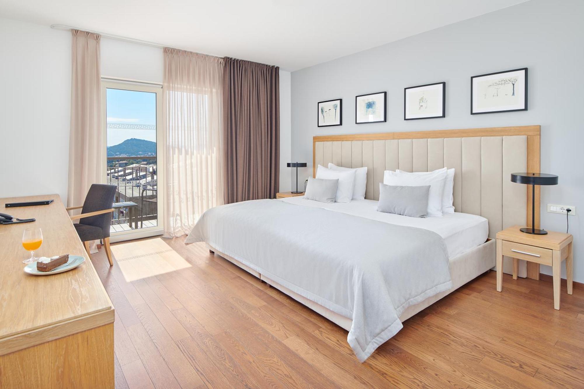 Superior Double or Twin Room Balcony Sea View,1212359266:JPEG