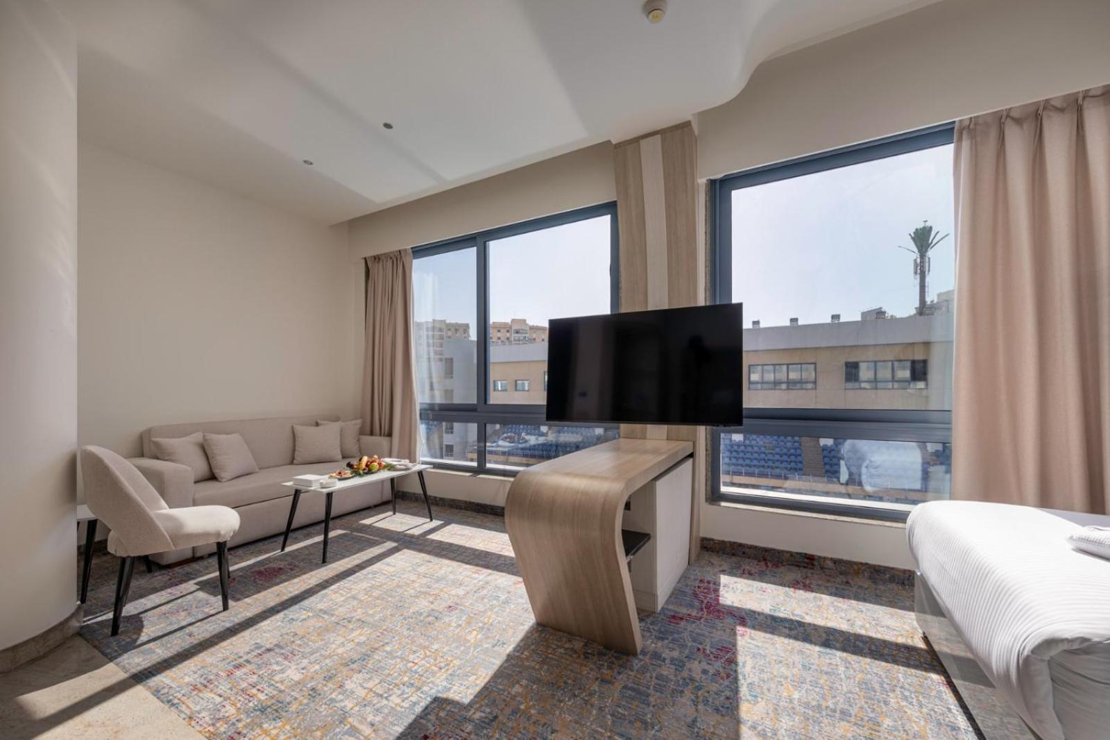 Premium King Room Pool View,1546032934:JPEG