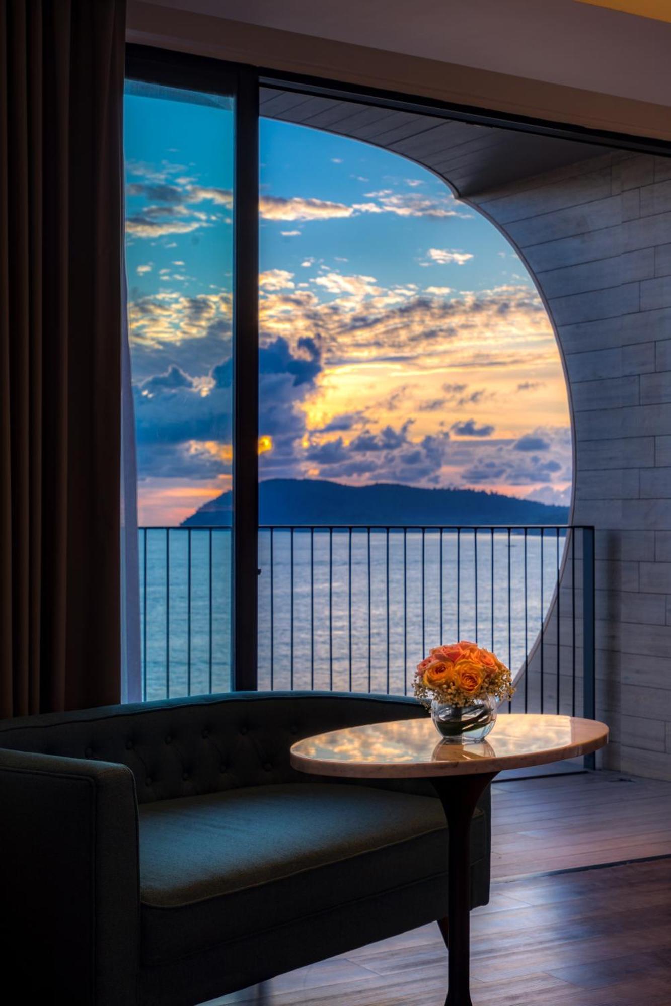 Deluxe Ocean View Twin,1549558246:JPEG