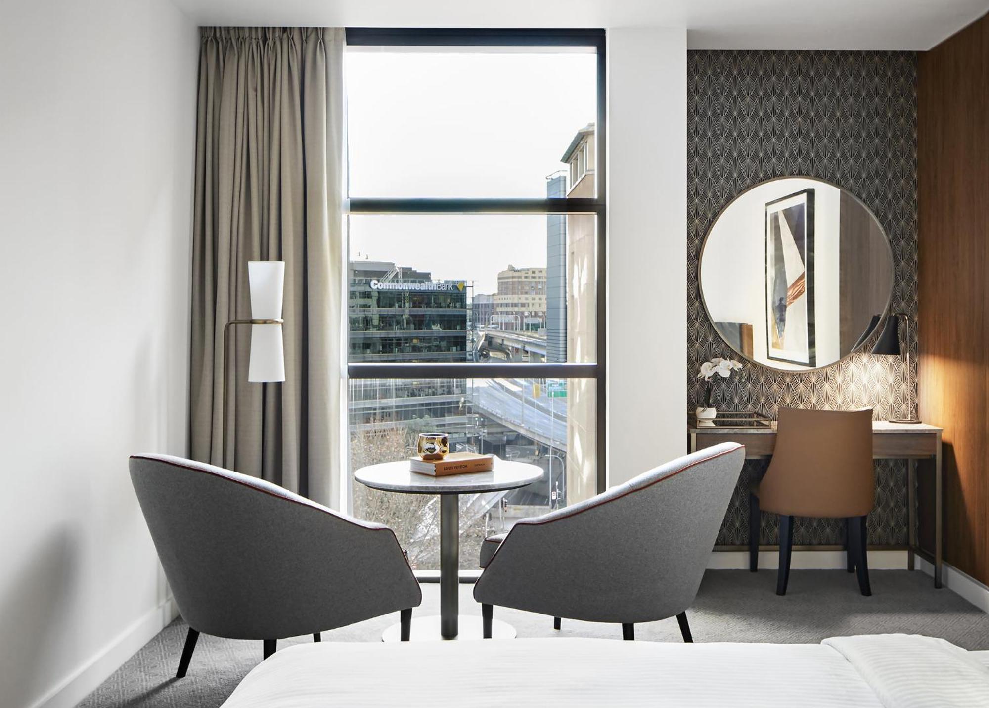Standard King Room City View