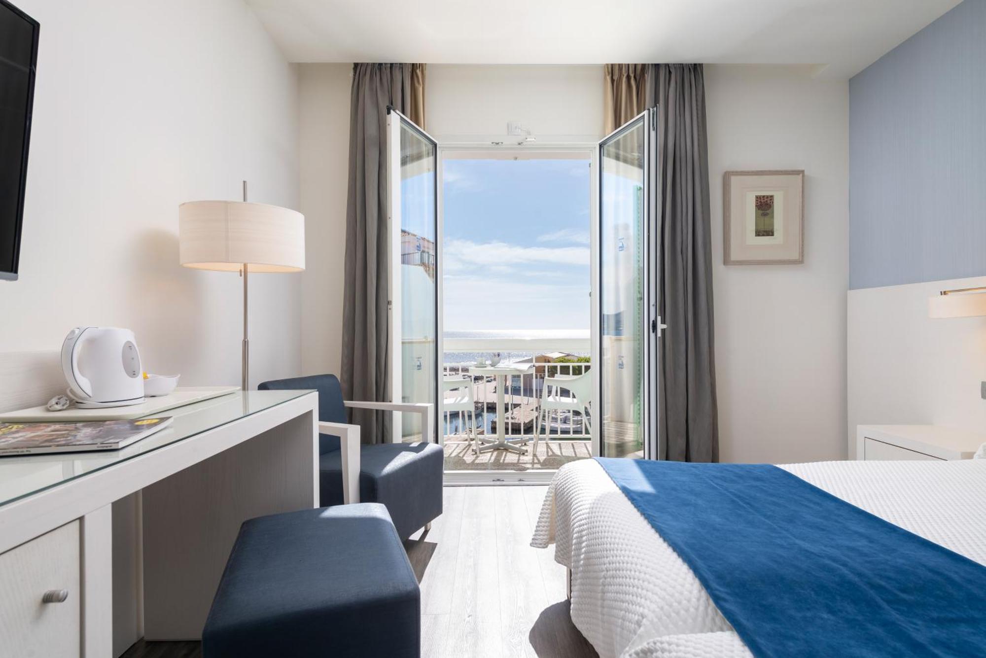 Superior Double Room Sea View,1563576853:JPEG