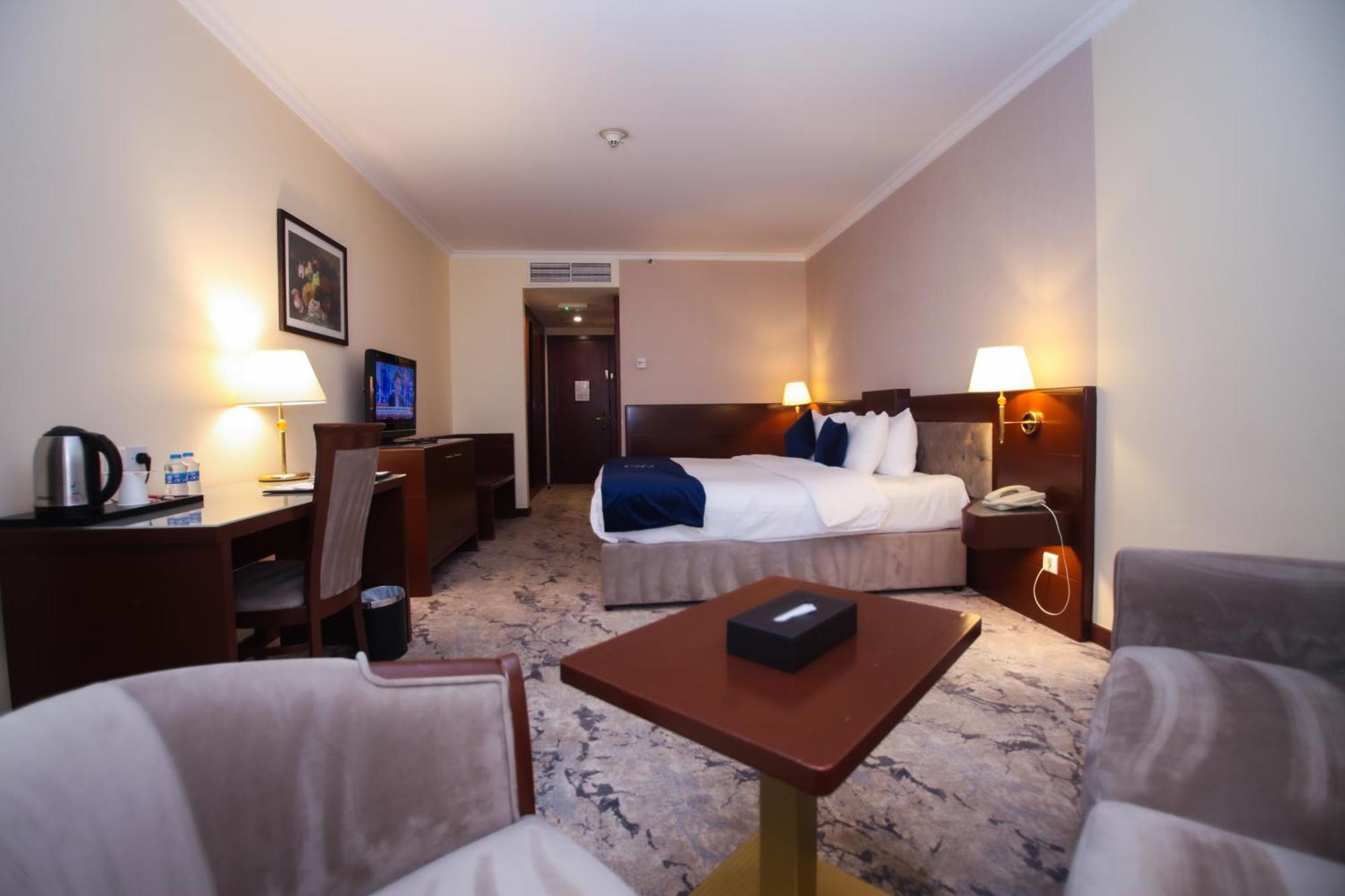 Deluxe King Room,1623088800:JPEG