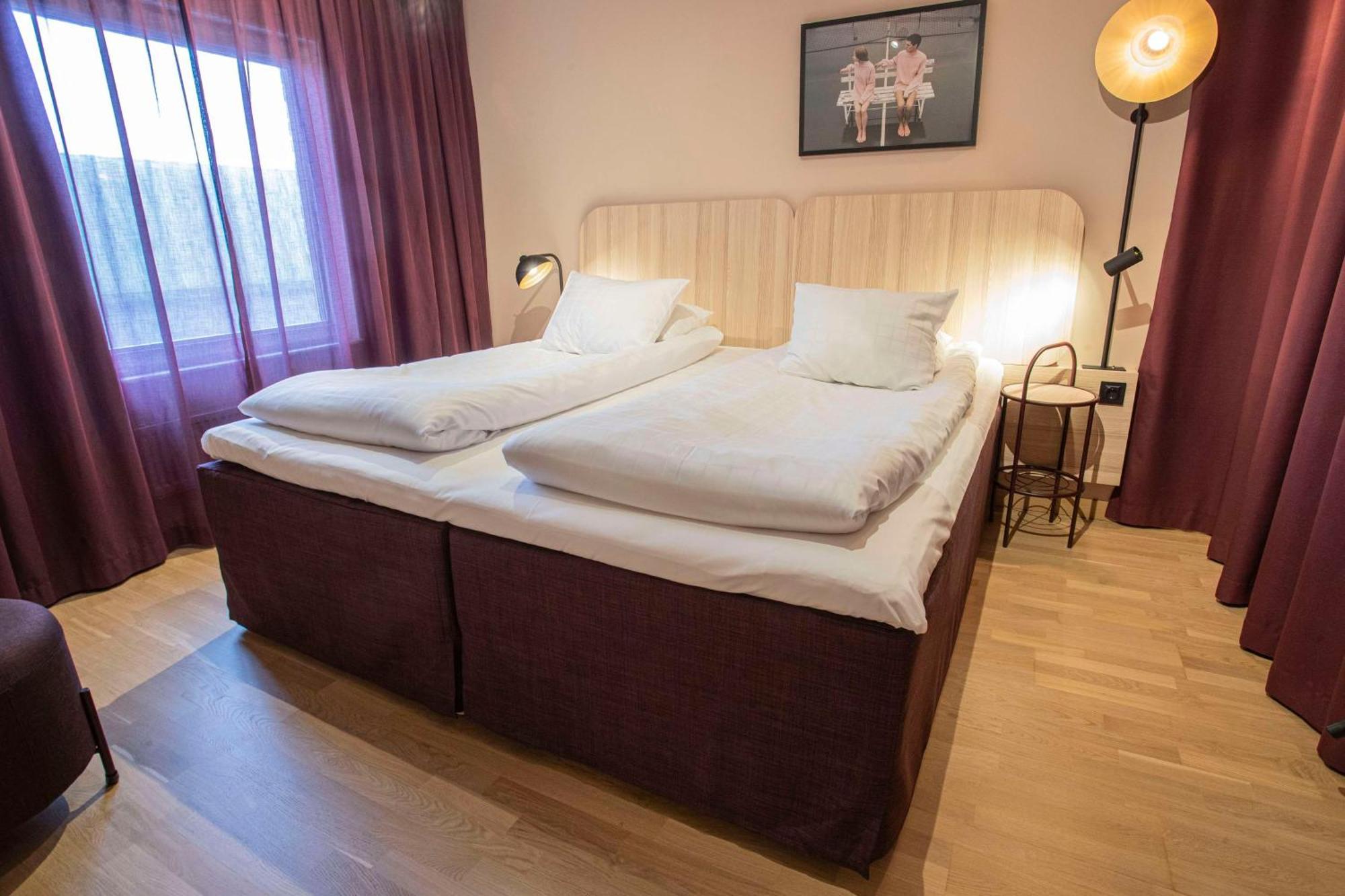 Superior King Room,1580156771:JPEG