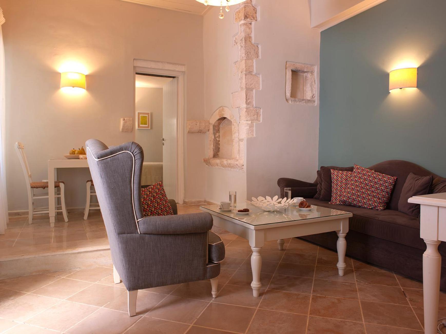 Junior Suite,1620979868:JPEG