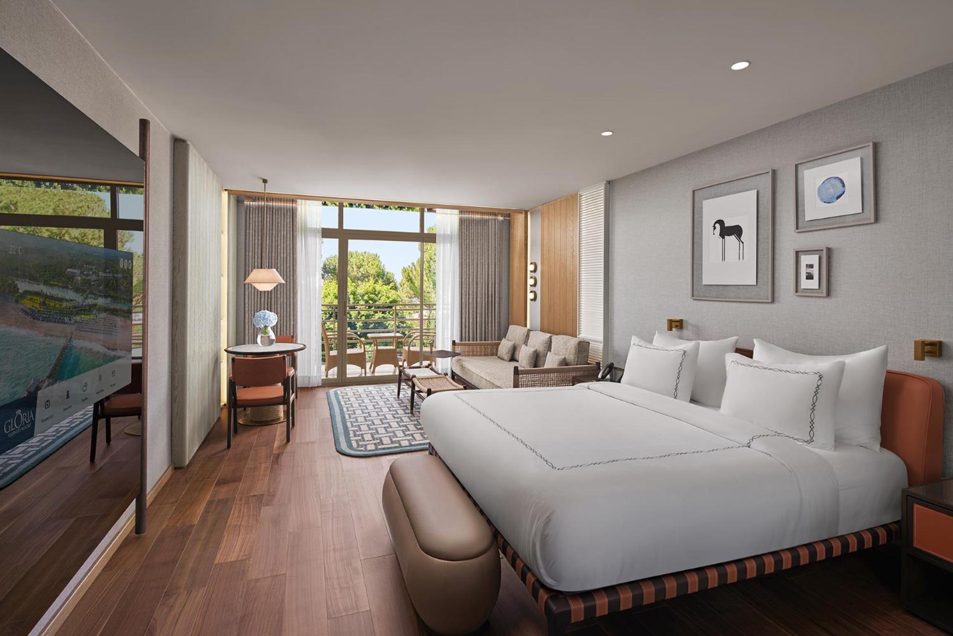 Superior Room,1629890151:JPEG