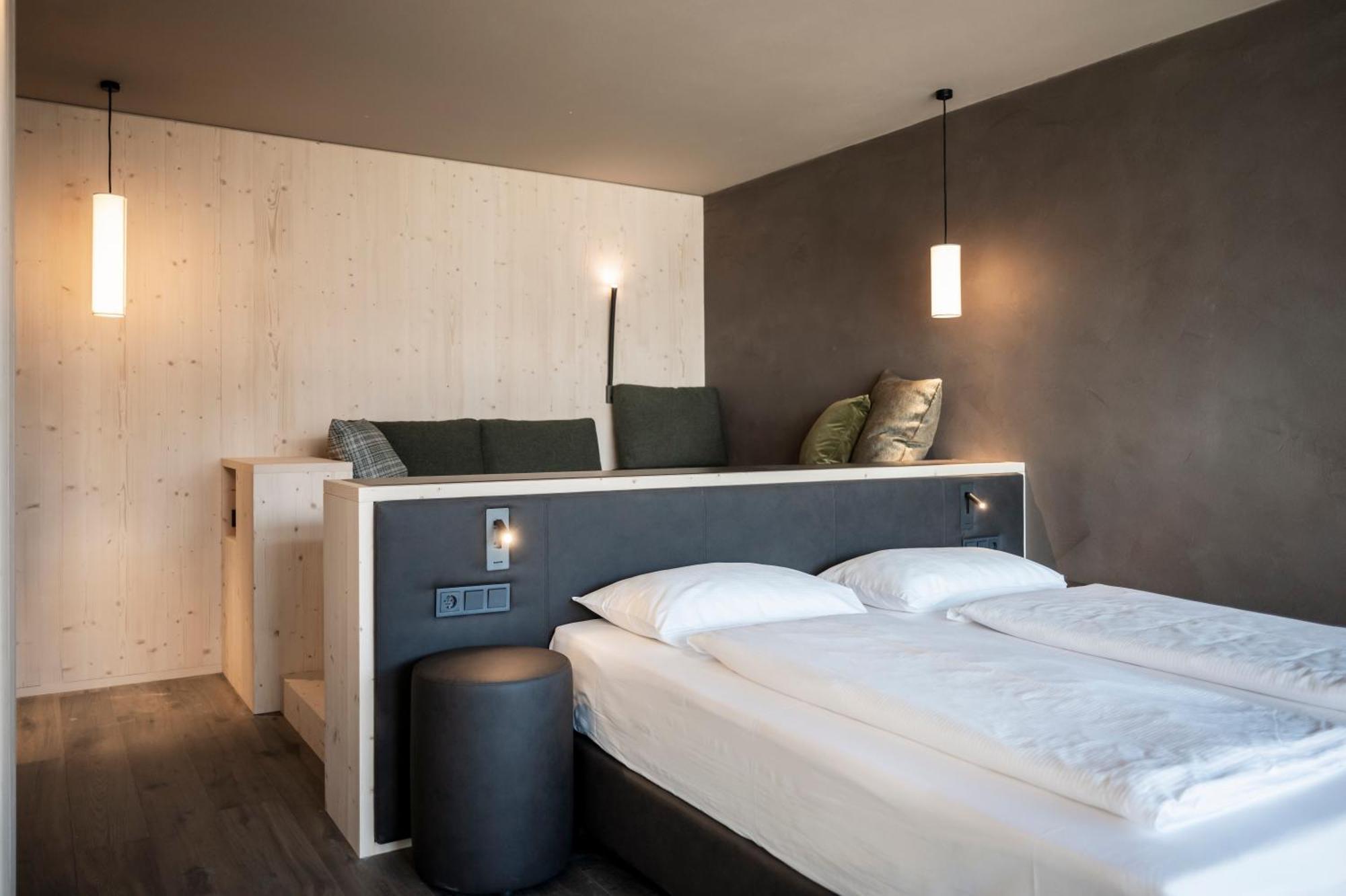 Three-Bedroom Suite,1638433282:JPEG