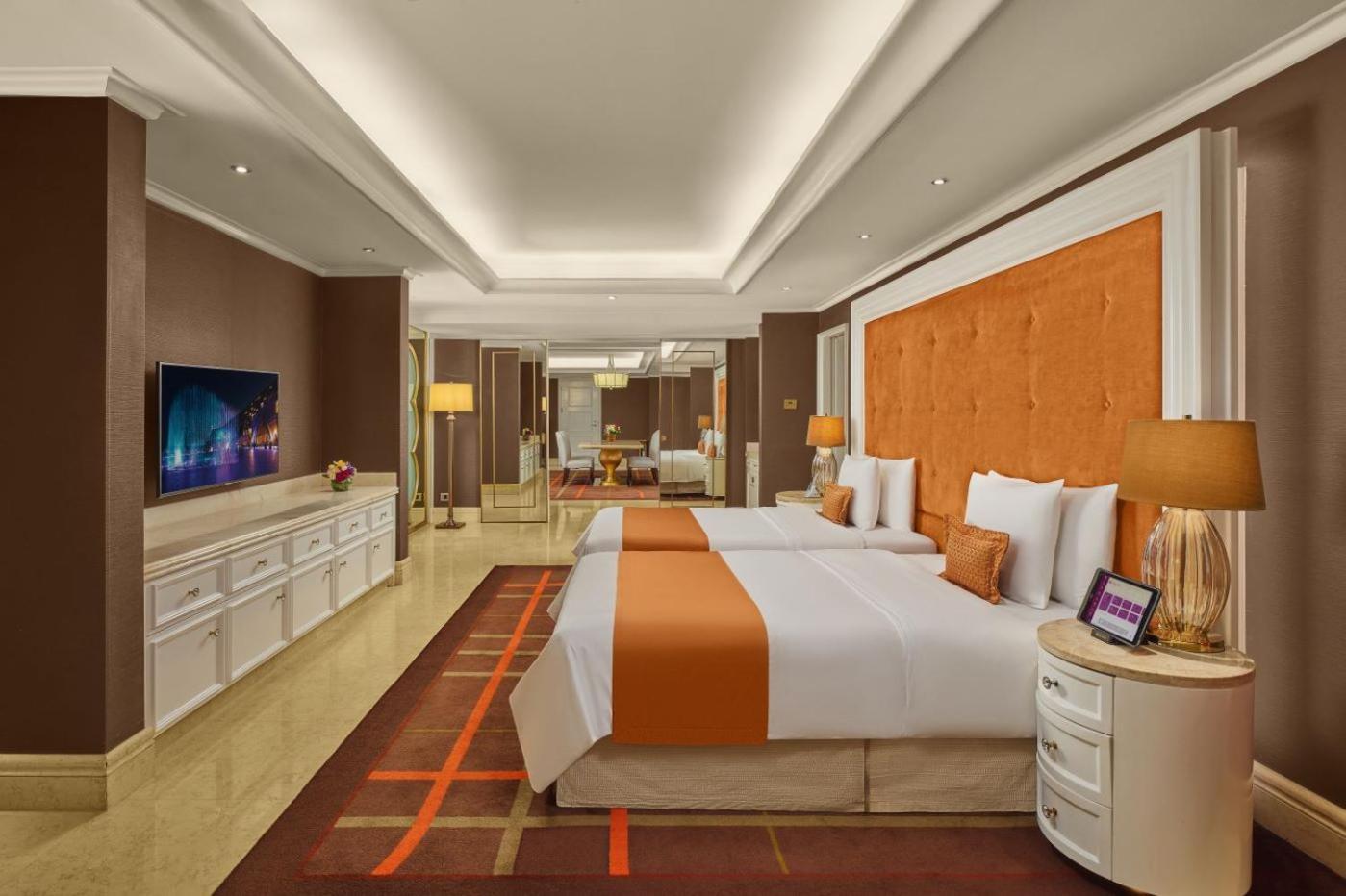Executive Suite Double with Executive Lounge Access