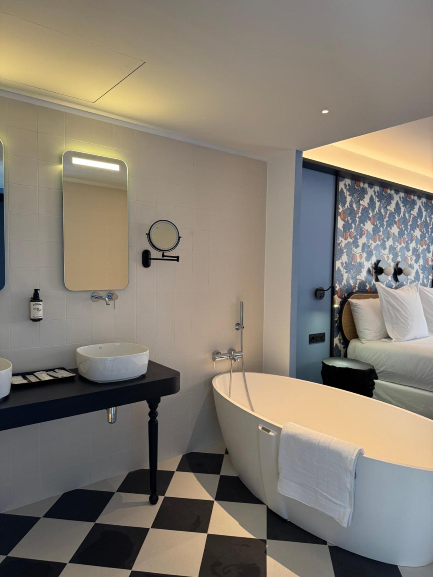 Junior Suite,1643633903:JPEG